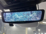 【デジタルインナーミラー】後席の大きな荷物や同乗者で後方が確認しづらい時でも安心!カメラが撮影した車両後方の映像をルームミラー内に表示。クリアな視界で状況の確認が可能です!