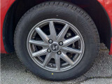 現在スタッドレスタイヤ履いています175/65R14ブリヂストン2025年製