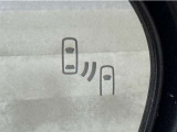 車線変更時の後方確認をアシストしてくれるブラインドスポットモニター!ドアミラーの死角を検知してくれるから車線変更もスムーズです。