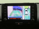 パノラミックビューモニター搭載。カメラで車両周囲の状況を映し出すため、狭い場所での駐車などに役立ちます。