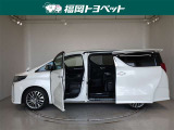 両側パワースライドドア付きだから、狭い駐車スペースなどでの 乗り降りラクラク!小さなお子さまのいるご家庭には嬉しい装備。