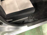 痛みの出やすい運転席シートの角、フロアマット、座面、ともに良好です