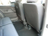 後部座席もゆったりとお座りいただけます!