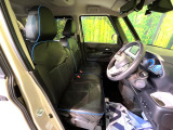 運転席シート廻りは使用感も少なく、良好な状態となっています。丁寧に使われていたことがよくわかりますね。