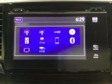 ナビゲーションはフルセグTV対応の純正メモリーナビを搭載しています。Bluetoothオーディオ機能がありますので、スマートフォンなどの音楽も再生できます。