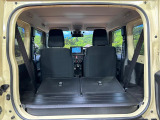 普段のお買い物や通勤、送迎等に十分な荷室スペースを確保しております。セカンドシートを倒すと、大きな荷物の積載も可能です♪