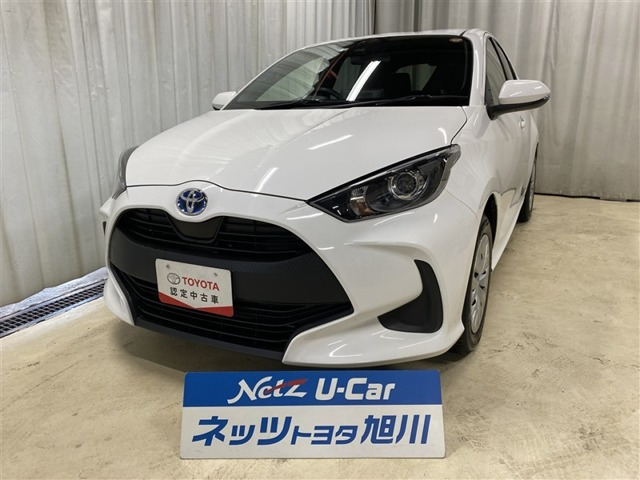 ヤリス 1.5 ハイブリッド X E-Four 4WD （6AA-MXPH15）