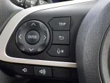 ステアリングスイッチ装備!運転しながら手元でオーディオの操作などができます。