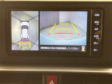 メーカーオプションの全周囲カメラ付き!狭い場所での駐車や車周辺を確認することが出来るので安心して駐車することができます★なんともう一つ・・・