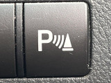 【クリアランスソナー】バンパーに付いたセンサーが障害物を検知!一定の距離に近づくとアラートで教えてくれます♪狭い駐車スペースや車庫入れ時も安心ですね☆