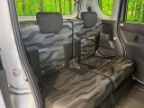 後部座席も気になるようなキズ・汚れやへたり等、大きなダメージはなく、良好な状態です。