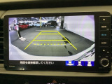 バックモニター付きで、車庫入れやバック時の後方確認をサポート。