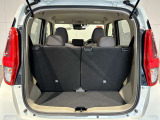 ラゲッジルームも十分あります♪日常の荷物なら楽に積み込めます☆