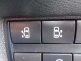 両側とも電動オートスライドドアです。運転席からも操作できて便利です。