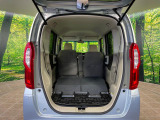 後席を格納すると、これだけの広さが!シーンに合わせたシートアレンジで、大きな荷物も積むことが出来ます♪