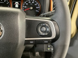 【クルーズコントロール】アクセルペダルを踏まずに一定の車速で走行できますので、高速道路など加減速の少ない道で便利です♪長距離ドライブの疲れを軽減してくれる、嬉しい装備ですよね♪