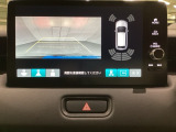 バックでの車庫入れも安心です! リアカメラが付いているバックモニター付のナビディスプレーを装備しております。バンパーについているソナーや、操作線もついており距離感も画面から確認できます。