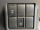 【パワースライドドア】スマートキーや運転席のスイッチでスライドドアの開閉が可能♪電動だから力を入れてドアを開ける必要が無く、小さいお子様でも、重い荷物を持っている時もラクに開け閉めできます♪
