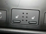 【シートヒーター】運転席と助手席の座面にヒーターが内蔵されていますので寒い時でも快適運転です