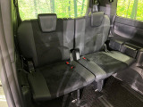 3列目シートはもちろん状態良好☆大人でもゆったりと座って頂けますので、大人数でのお出かけもラクラクです♪ご家族で、気の知れた仲間で、ドライブに行くのが楽しみですね♪