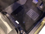 嬉しい純正フロアマット付き♪ 状態も良好です(^^♪