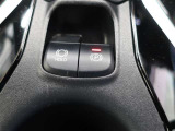 電動パーキングブレーキを搭載。スイッチ操作でパーキングブレーキを作動・解除することが可能ですので、操作の力が不要ですよ♪