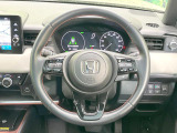 【ステアリングスイッチ】運転中、前方から目線をそらすことなく、オーディオ等の操作が可能な便利機能!安心&快適なドライブを演出してくれます♪