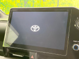 【10.5インチ ディスプレイオーディオ】大画面ディスプレイへお持ちのスマートフォンと連携して、ナビやbluetoothでの音楽再生が可能です♪操作性も良好!別途ナビ機能の取付けも可能です♪