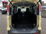 普段のお買い物や通勤、送迎等に十分な荷室スペースを確保しております。セカンドシートを倒すと、大きな荷物の積載も可能です♪