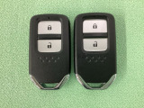 ハンドルにHondaセンシング系のクルーズコントロールやレーンキープアシストなどのスイッチと、オーディオの操作スイッチが装備されています。ハンドルから手を離さず安全に操作できます。