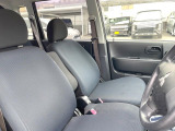 運転席シート廻りは使用感も少なく、良好な状態となっています。前オーナー様が丁寧に使っていたことがよくわかりますね。