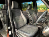 運転席シート廻りは使用感も少なく、良好な状態となっています。前オーナー様が丁寧に使っていたことがよくわかりますね。