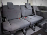 大人でもしっかり座れる3列目スペ-ス。