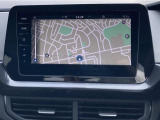 スマートフォン用アプリ[Apple CarPlay][Android Auto]対応の純正ナビ Discover Proを装備、ラジオ、地デジTV、SDカード、USB、Bluetoothも対応