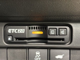 いまや快適なカーライフに欠かせないETCが付いています。