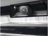 バックカメラが付いているので後方確認が非常にしやすいです。今や運転初心者も熟練者も必須装備!ついていて損はないですね♪