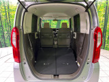 普段のお買い物や通勤、送迎等に十分な荷室スペースを確保しております。セカンドシートを倒すと、大きな荷物の積載も可能です♪