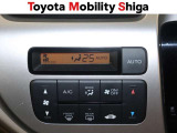 ワンタッチで室温調整!便利なオ-トエアコン装着車です。