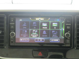 タッチパネルで使いやすい純正メモリーナビ。