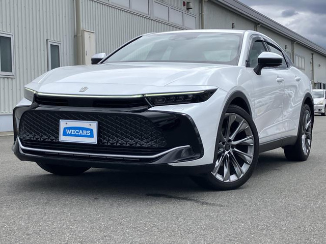 クラウンクロスオーバー 2.5 G アドバンスト レザー パッケージ E-Four 4WD