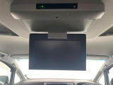 【フリップダウンモニター】家族や友人とお出かけする機会が多い方に大人気のフリップダウンモニター!大画面モニターで車内はエンタメ空間!退屈しがちな長距離ドライブも楽しい時間に変わります!