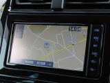純正SDナビを装着。(DVD・フルセグTVの視聴、Bluetoothの接続可能)