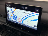 ホンダ純正ナビ付き!独自のインターナビ搭載により、リアルタイムの交通渋滞情報だけでなく、お出掛け先の天気や様々な情報も取得できドライブをよりお愉しみ頂けます!♪