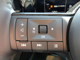 ステアリングスイッチで、オーディオ操作が手元で操作出来て便利です!