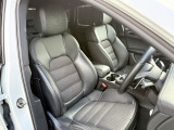 フロントシート状態良好(目立った傷やシワは御座いません。)