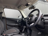 ◆LIBERALAは、輸入車選びの新たなスタイルを提案するインポート・セレクト・ブランドです。オーナー様となる方がクルマから直接感じる感性を第一にした、最良の一台との出会いをコーディネートいたします。