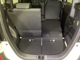 シートを倒せばラゲッジスペースも広々。BBQやゴルフなど様々な用途で活躍します。アクティブに動かれるお客様には強い味方です!