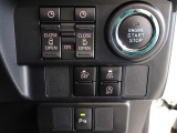 スマートアシストを搭載したサポカーS車です。