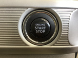 ワンプッシュでエンジンのスタート、ストップが出来て便利です。