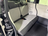 【後部座席】ゆったりしていただける空間となっております!